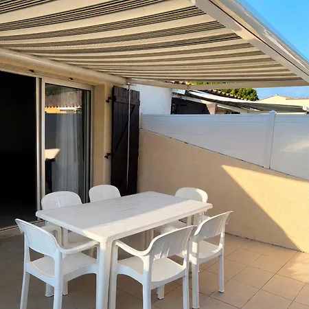 Holiday home Cap D'agde, Les Cigalines, Maison 3 Chambres, Piscine, Clim, Pinede *